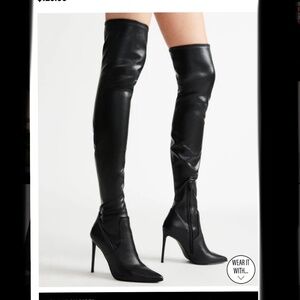 Steve Madden black boots